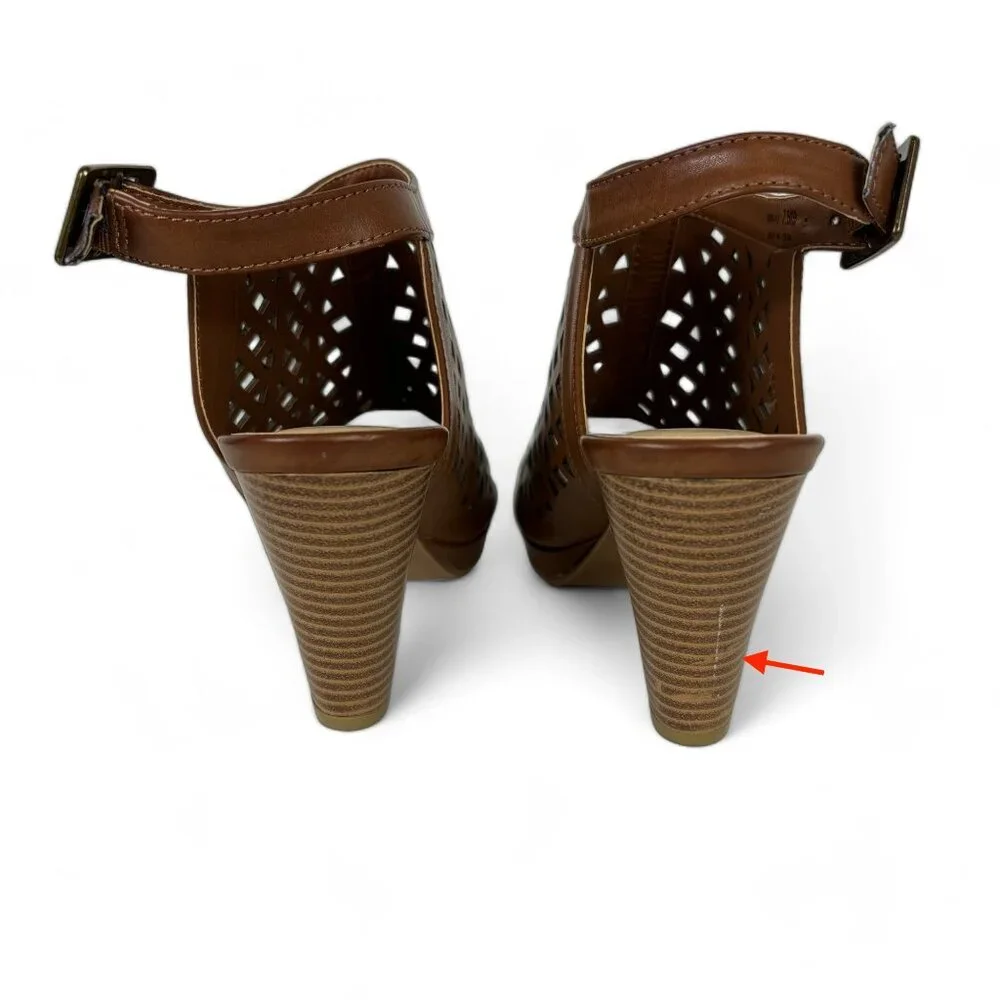 CL BY LAUNDRY Womens Ankle Buckle Sandal Size 7.5M Brown Faux Leather Perforated